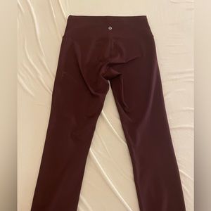 lululemon wunder train leggings 25 inch size 8 Burgundy color